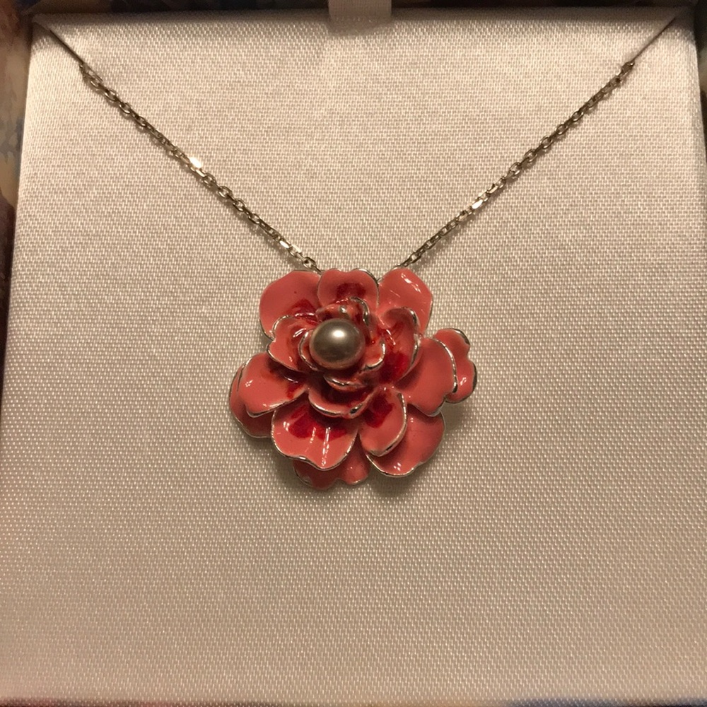 A Rose For You with rare Silver Pearl